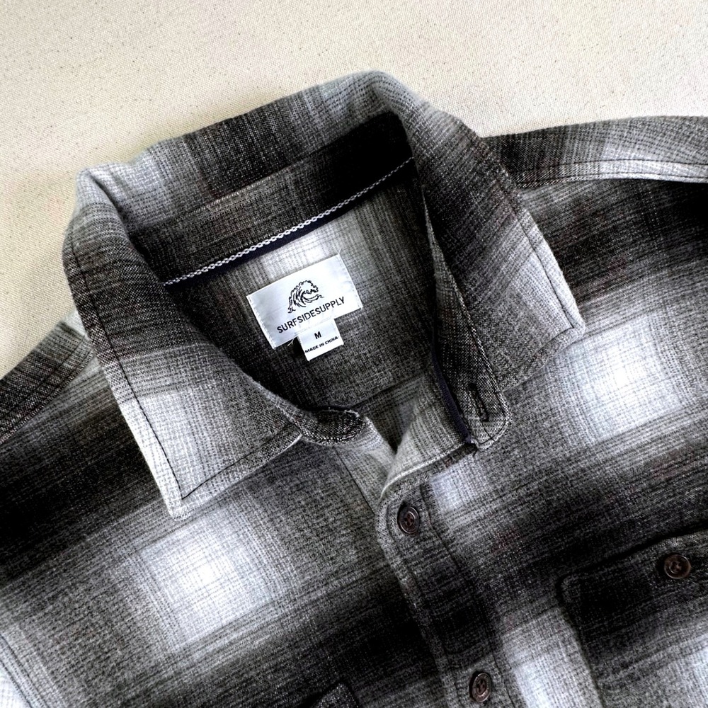 Surfside Supply Mens Black White Ombre Plaid Button Down Shirt Medium LS